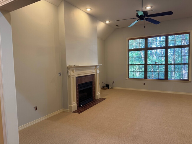 Photo - 166 Country Bluff Dr