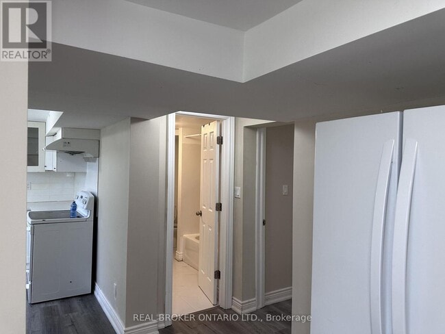 Photo - 311 Wallace Ave S