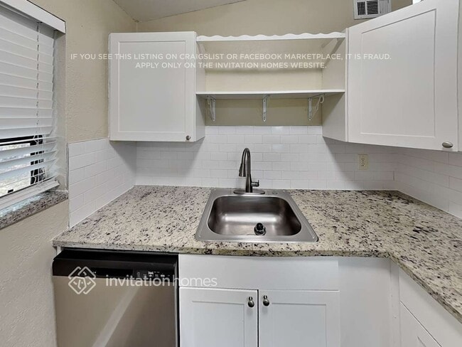 Photo - 1633 NW 15th Pl