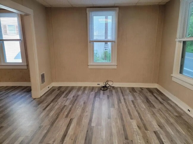 Photo - 390 N Clay Rd Unidad A