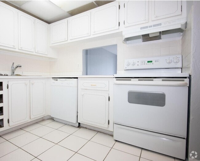 Building Photo - 500 Executive Center Dr Unit 1m Rental