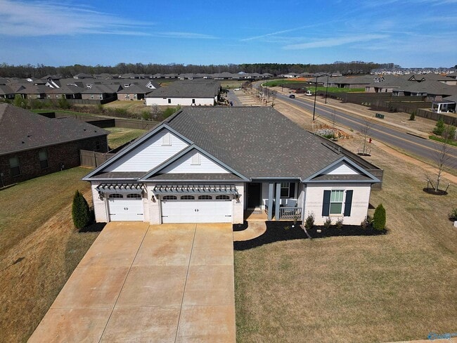 Photo - 401 Peach Orch Ln