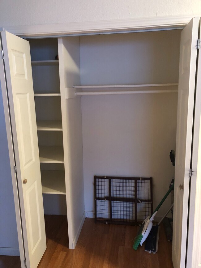 111 Muldoon Rd Apartments Unit 9 Anchorage, AK