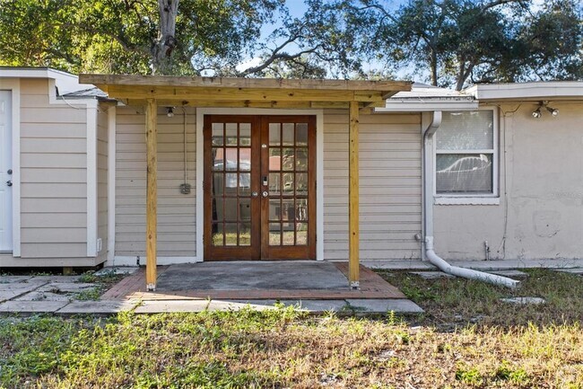 Building Photo - 904 Lakeview Rd Rental