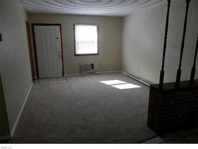 Photo - 8923 Brighton St