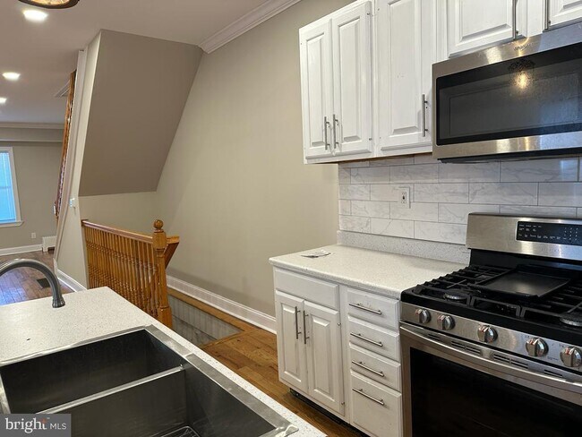 Photo - 3546 Mantua Ave