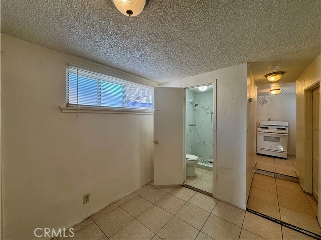 Building Photo - 12115 Morehouse St Unit 7