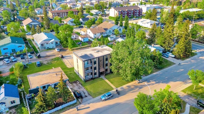 Photo - 10114-10105 105 Ave Unit 201