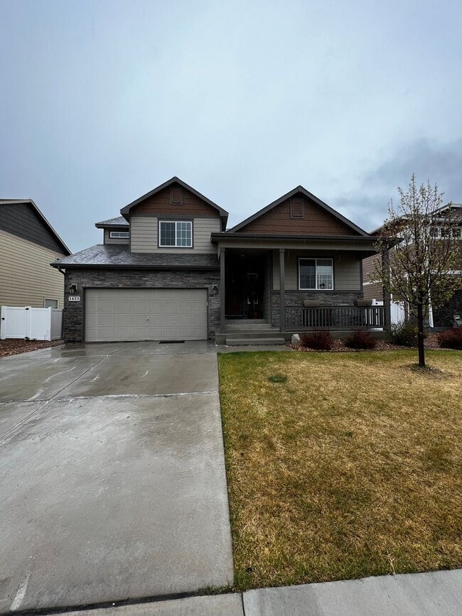 Photo - Spacious 4 Bed, 2 1/2 Bath House in Berthoud!