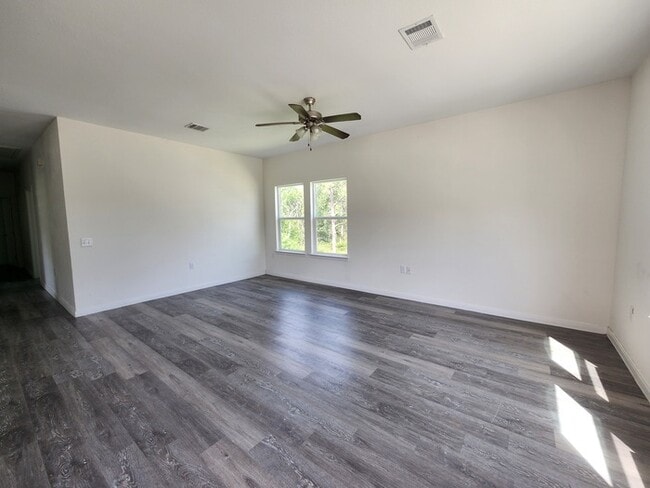 3/2/2-AVAILABLE FOR LATE OCTOBER-NOVEMBER MOVE IN