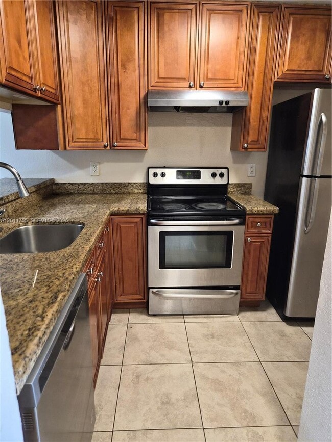 Building Photo - 4177 NW 114th Ave Unit 4177