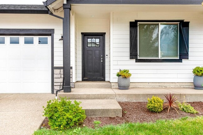 Building Photo - 4016 SE Winslow Ct