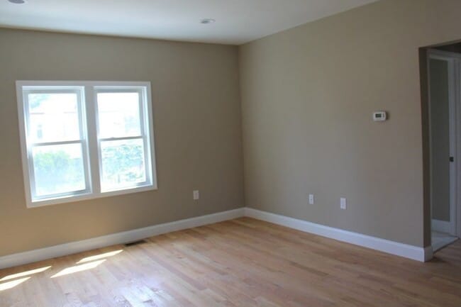 Photo - 124 Emerald St Unit 1
