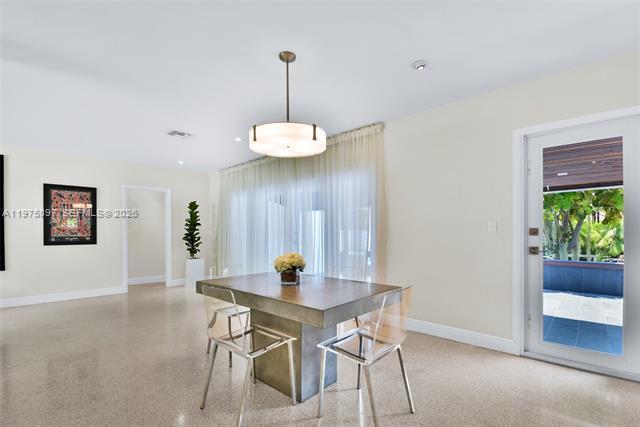 Photo - 10610 NE 11th Ct