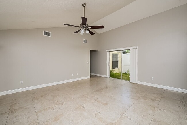 Photo - 5944 Birchwood Dr