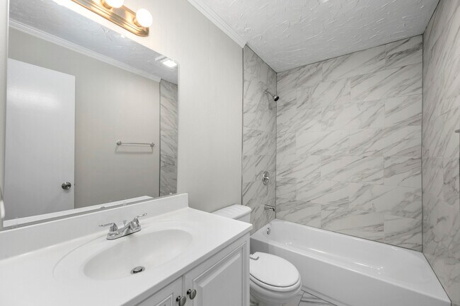 Photo - 1304 S Holly Ave