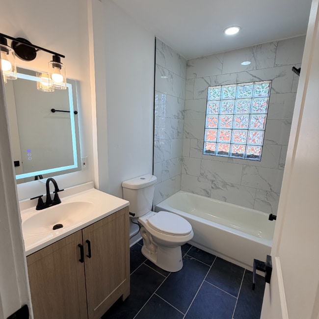 Photo - 1336 Sharon St NW