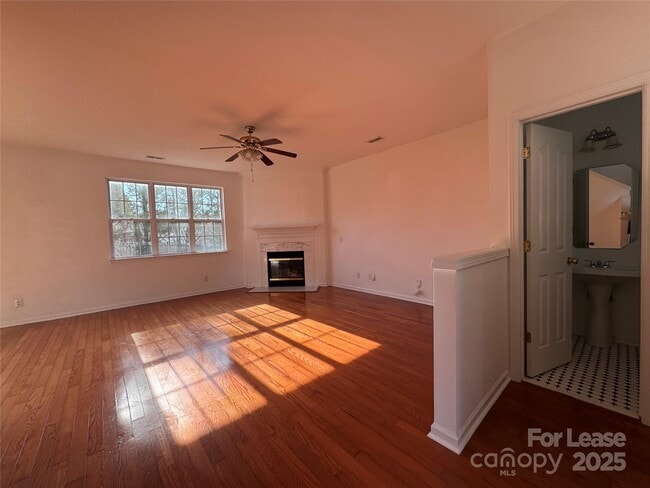 Photo - 9920 Forest Run Ln