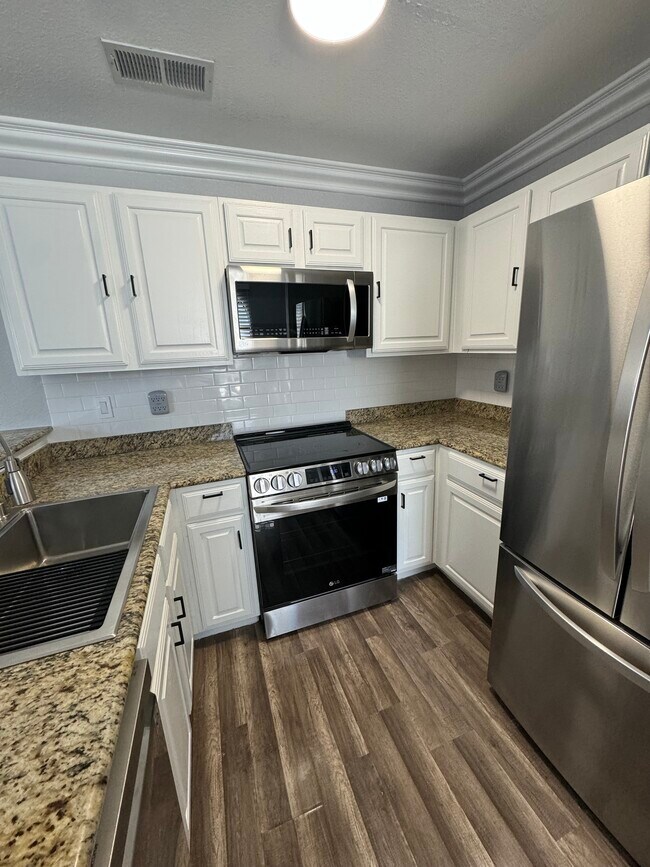 4050 Pacific Harbors Dr Condo Unit 204 Condo for Rent in Las Vegas