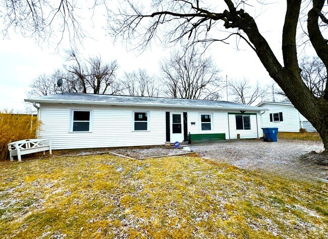 Building Photo - 3150 N Huber St Rental