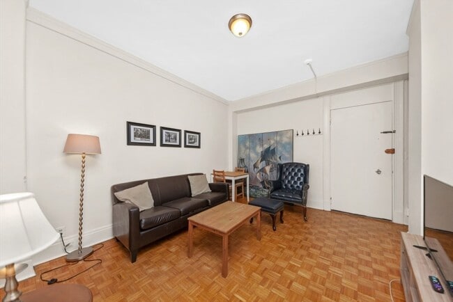 Photo - 21 Beacon St Unit 6F