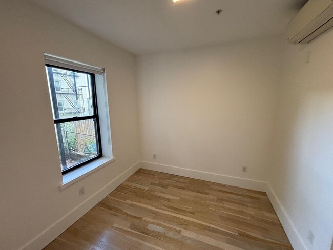 32 Magnolia Ave Unit 103