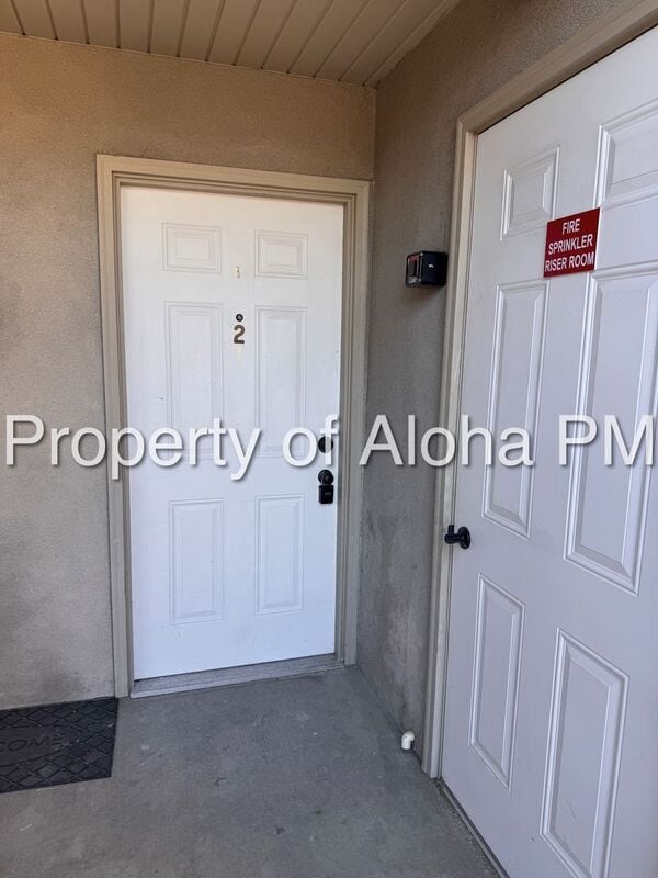 Photo - 1069 W Pine Ave