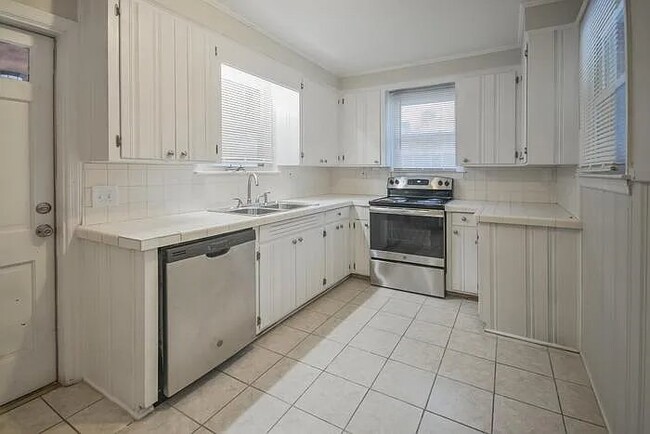 Photo - 1525 Atlantic Dr