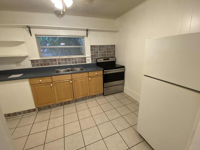 Photo - 2315 15TH AVE