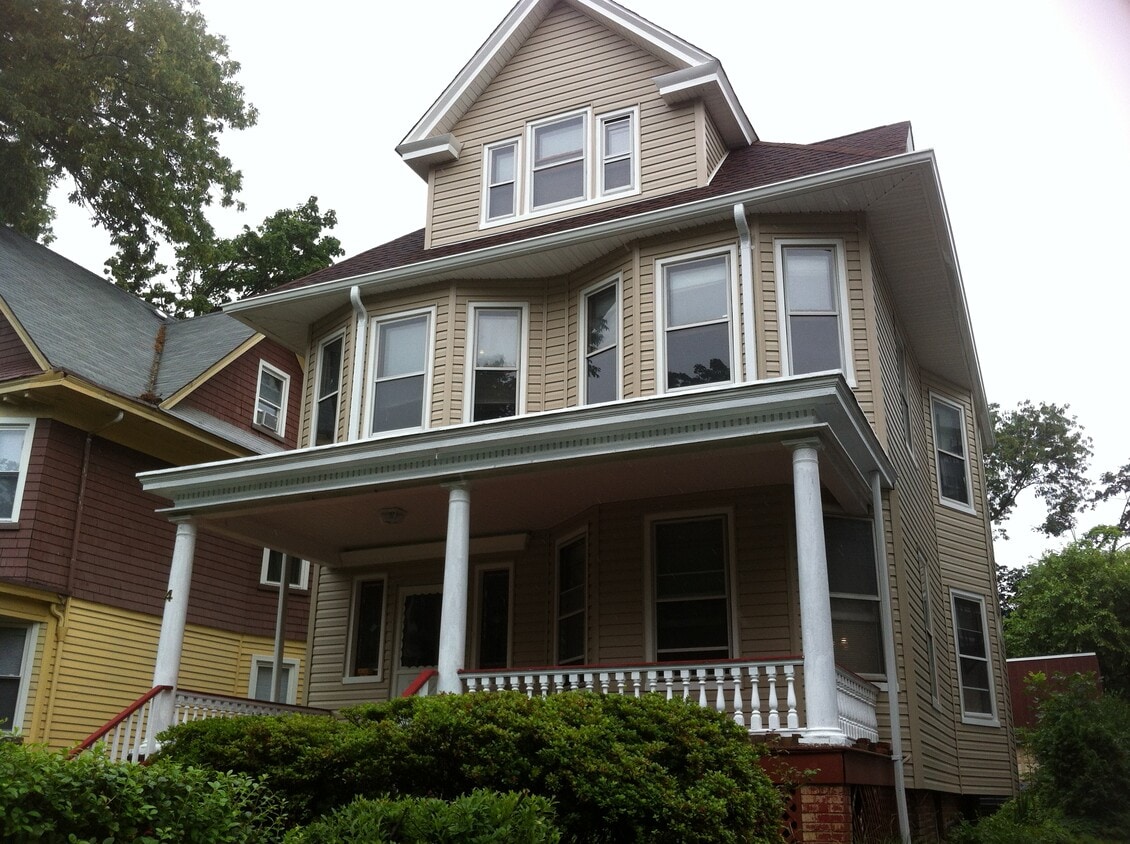Photo - 4 Cottage St (South Orange, NJ)