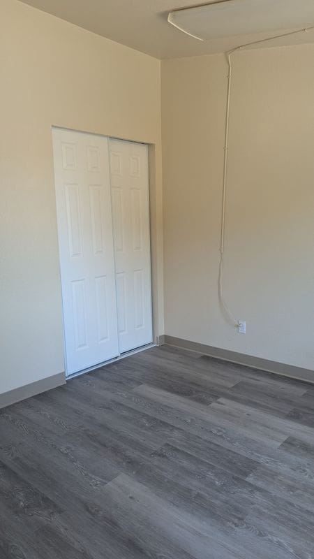 2652 California 70, Front House