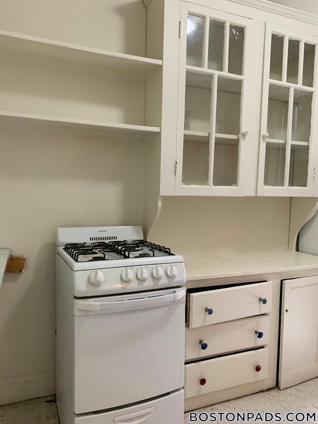 1800 Commonwealth Ave Unit 15