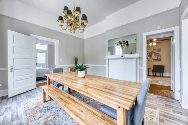 Photo - 1223 Munro Ave Unit ID1043819P