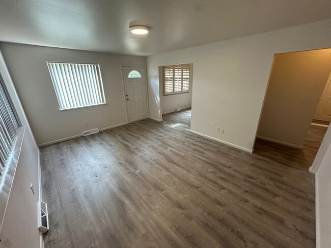 Photo - 4638 Swadley St