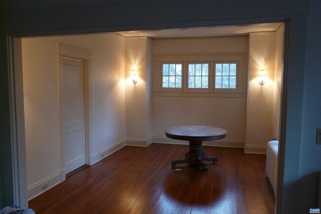 Photo - 6 Gildersleeve Wood