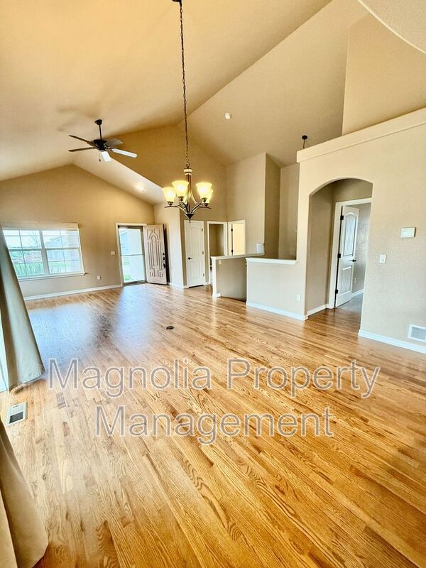 Photo - 9916 Wolf Lake Drive