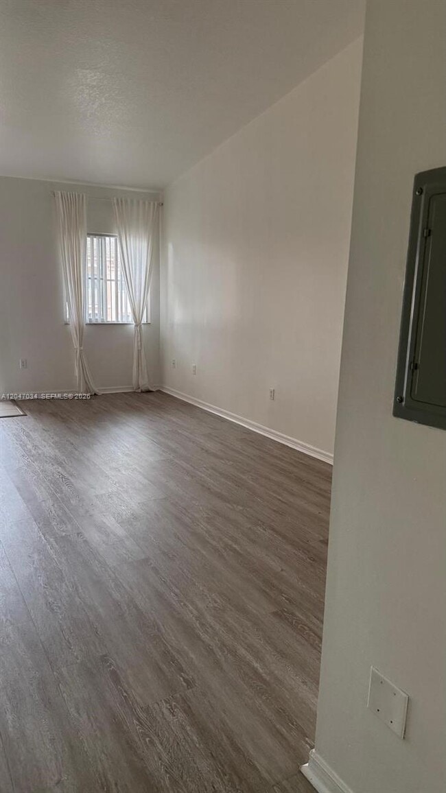 Photo - 1271 SE 27th St Unit 203