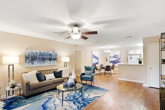 Photo - Lexington Pointe Apartment Homes