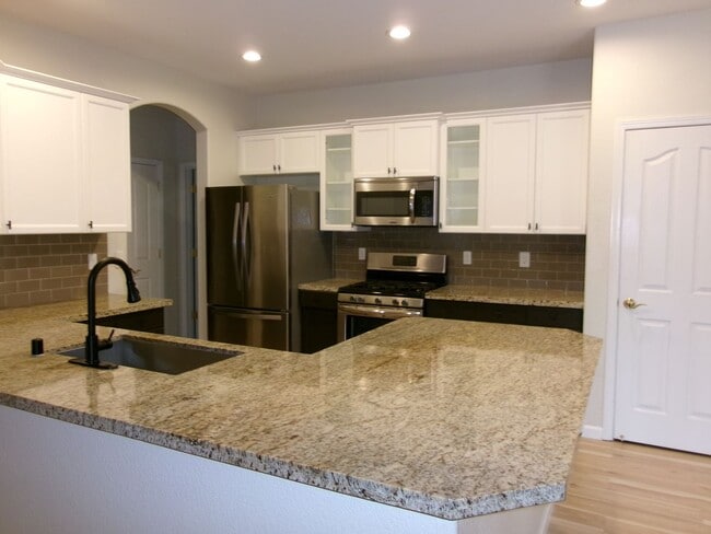 Photo - Beautiful 3bd, 2 bath, 3-car garage home in Sparks