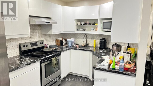 Photo - 151 Townsgate Dr