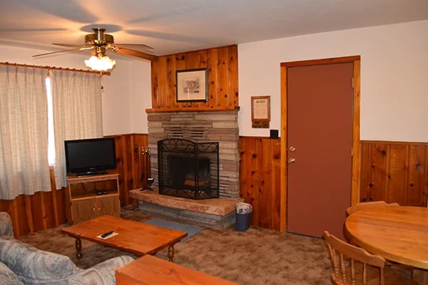 Photo - 237 E White Mountain Blvd