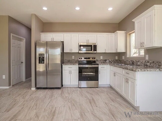 Photo - 1349 W Hualpai Rd Unit 1