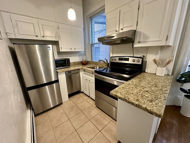 Photo - 30 Pinckney St Condo Unit 2