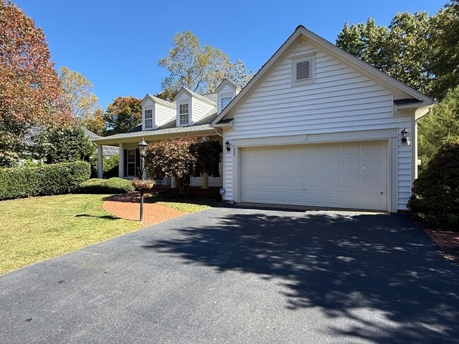 Photo - 935 Charter Oaks Dr
