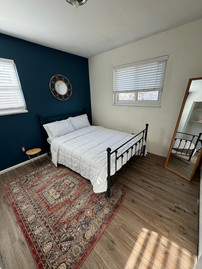 Photo - 7370 Utica St