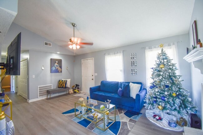 Photo - 3 Bedroom 2 Bathroom- Pets Considered