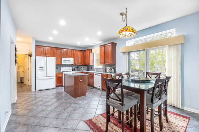 Photo - 2566 Rourke Dr