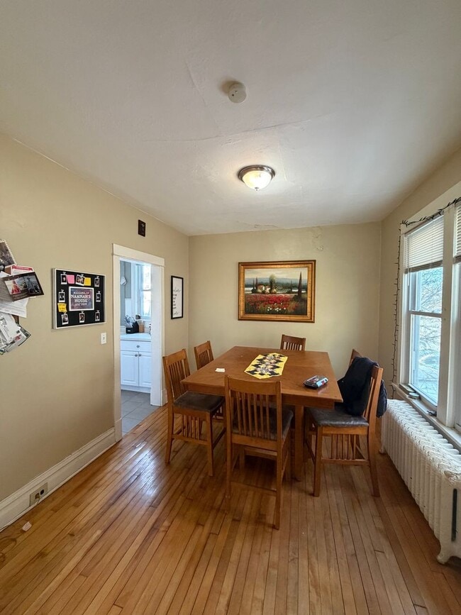 Photo - AVAILABLE JUNE 1st - 4 Bed, 1.5 Bath Bungalow