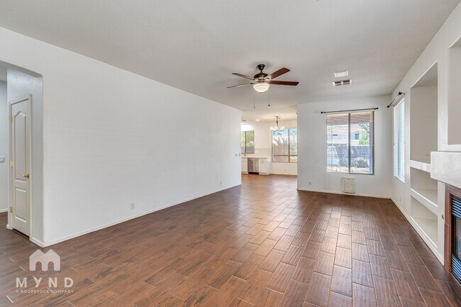 Photo - 250 N Nash Way