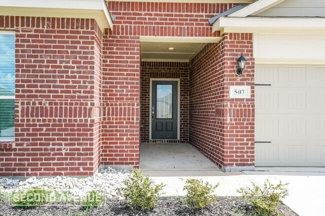 Photo - 507 Bennie Leonard St